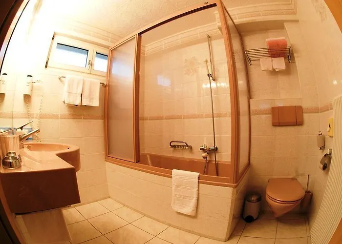 Szálloda Bristol 3*