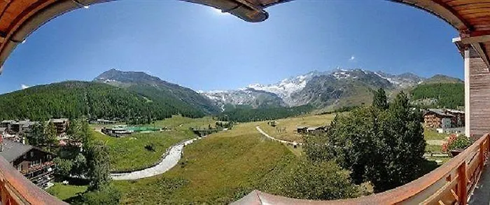 Szálloda Bristol Saas Fee