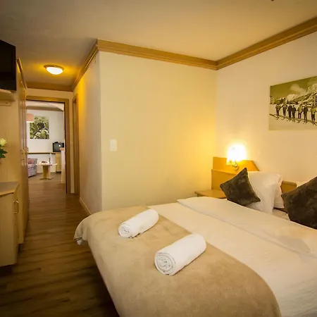 Bristol Hotell 3*